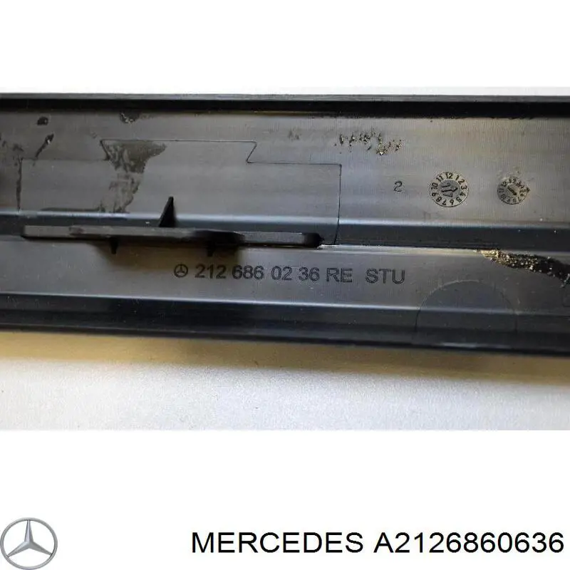 Накладка дверного порога внутренняя задняя правая Mercedes A21268606369051 цена, от 6.33 USD