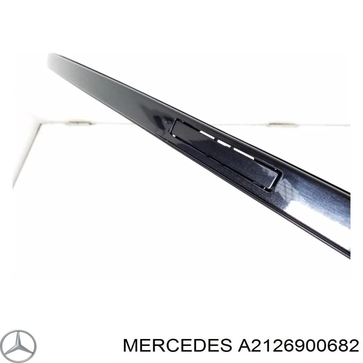 Купить 2126900682 Mercedes Молдинг крыши правый