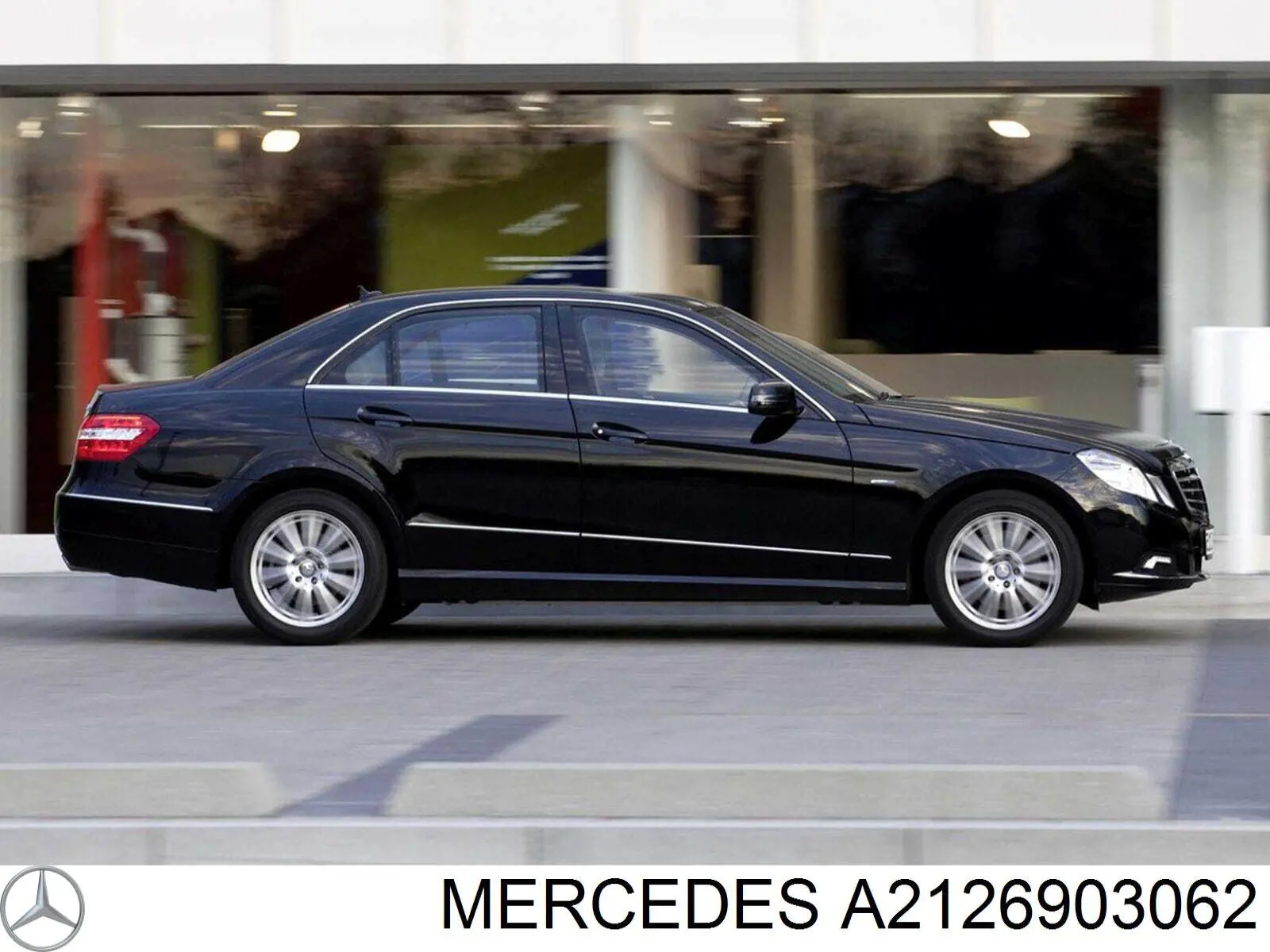 A2126903062 Mercedes молдинг двери задней правой