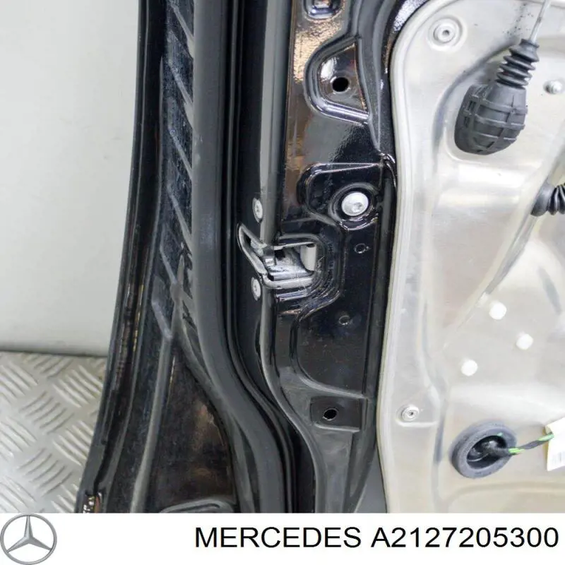 Porta dianteira esquerda para Mercedes E  W212