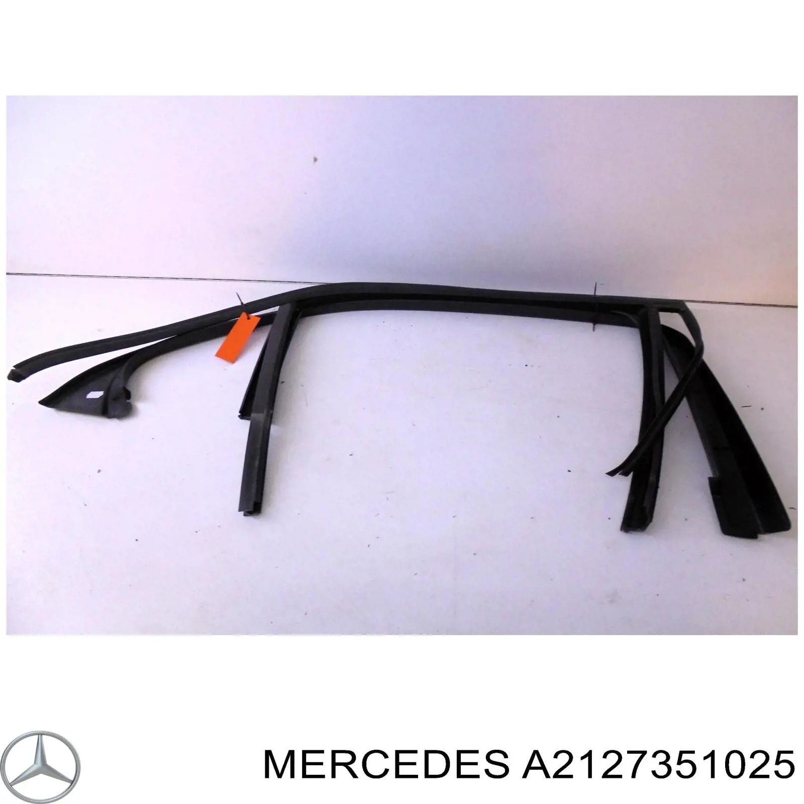 Направляющая стекла рамки двери задней правой Mercedes 2127351025 цена, от 19.05 USD