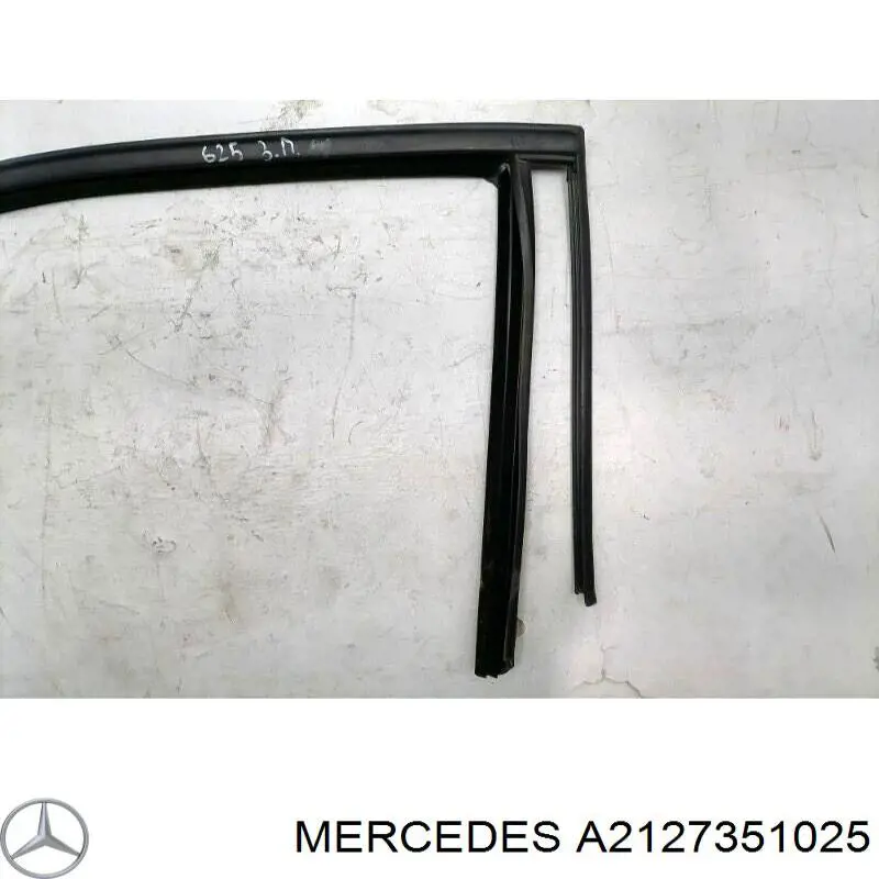 Купить 2127351025 Mercedes Направляющая стекла рамки двери задней правой