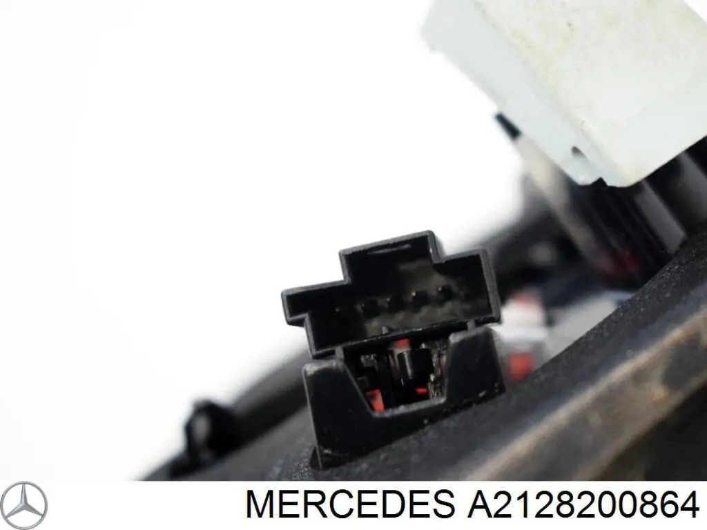 A2128200864 Mercedes Фара задняя правая внутренняя