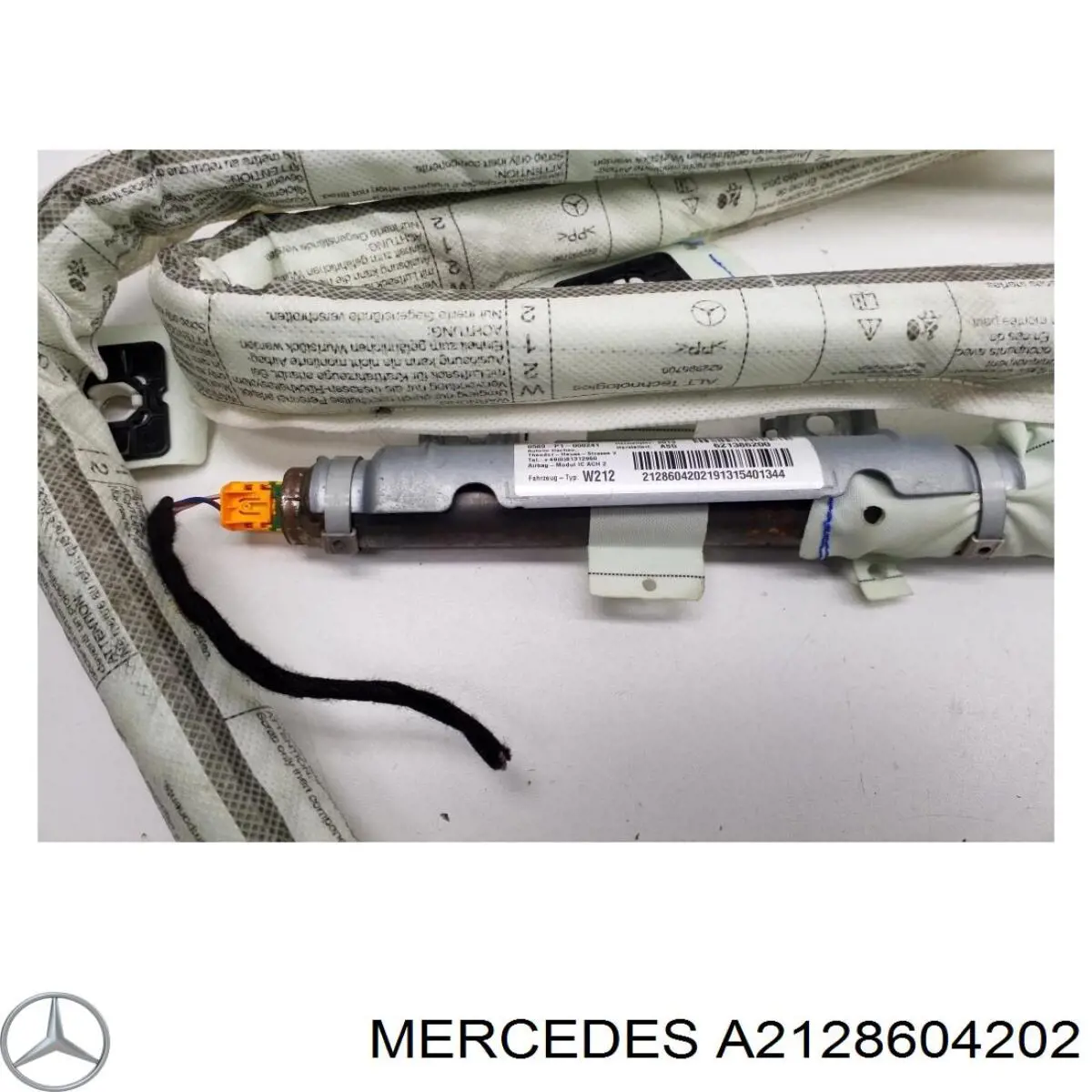 Шторка боковая правая Mercedes A2128604202 цена, от 38.01 USD