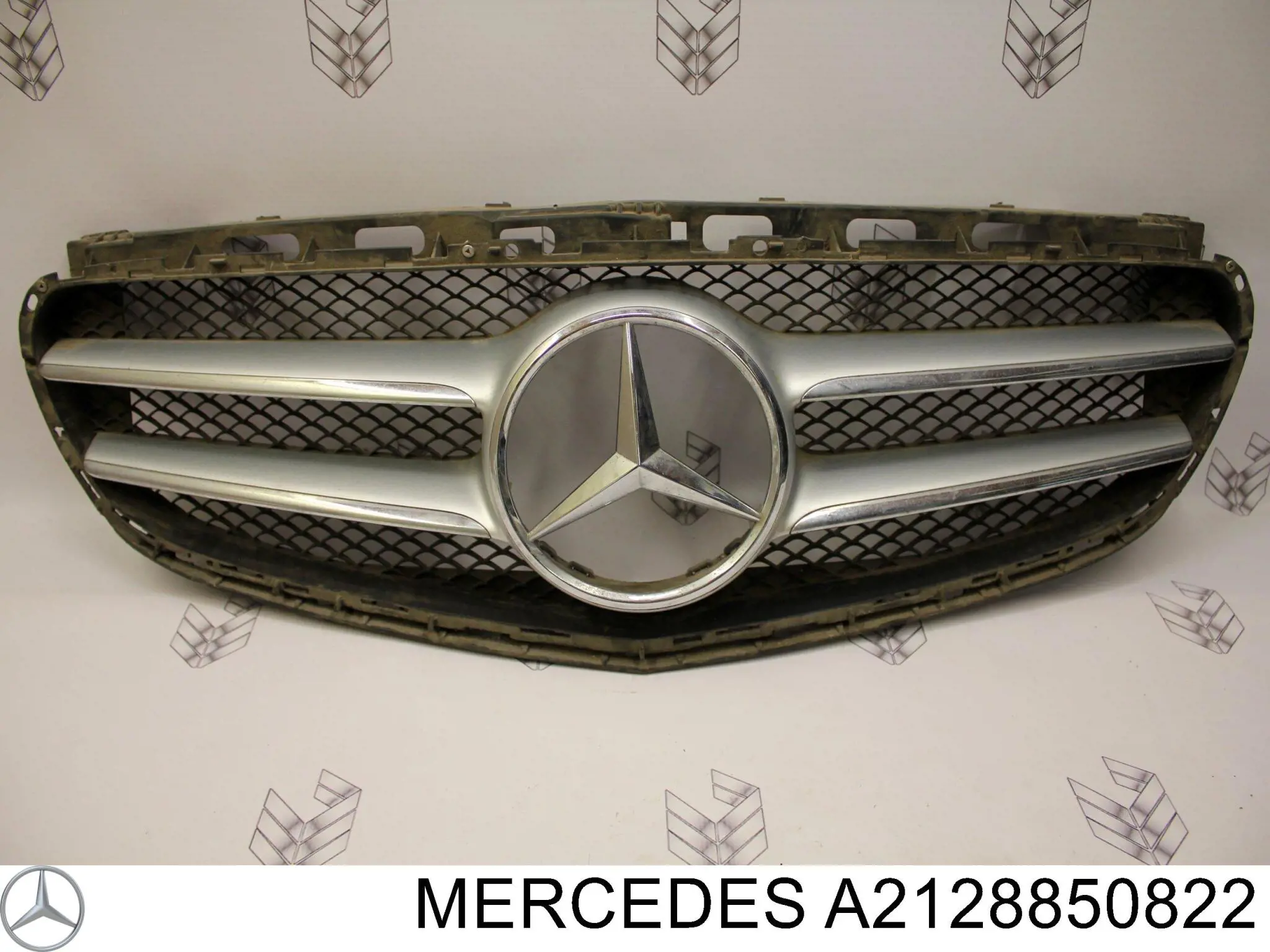 A2128850822 Mercedes grelha do radiador