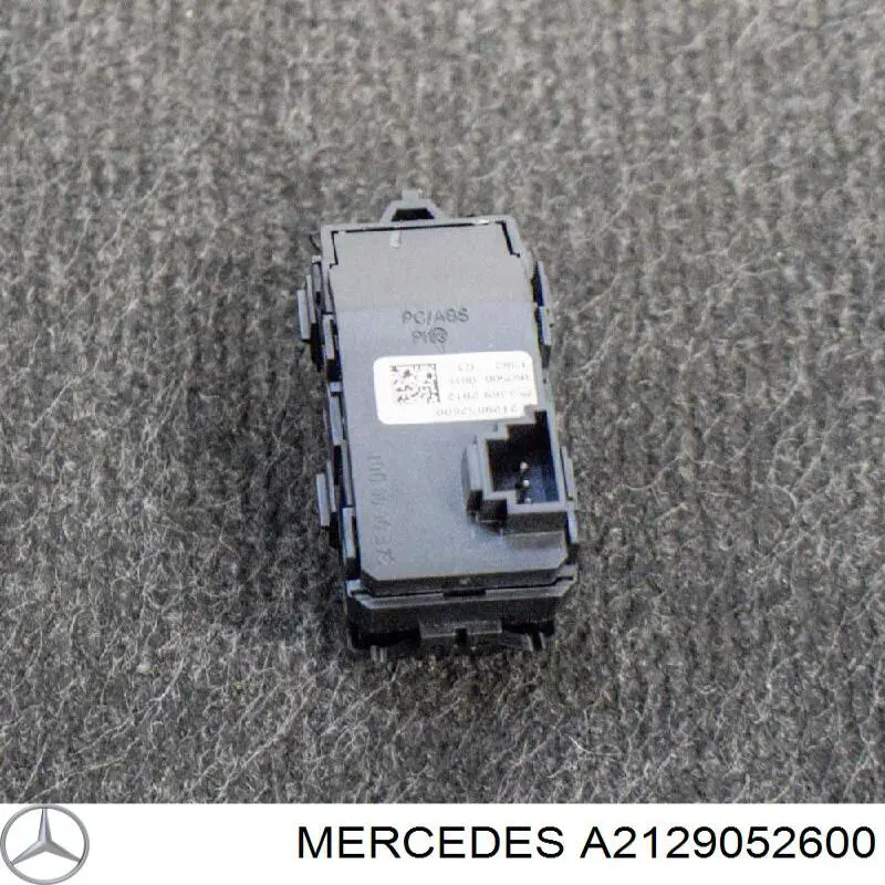 Блок кнопок центральной консоли Mercedes A2129052600 цена, от 9.88 USD