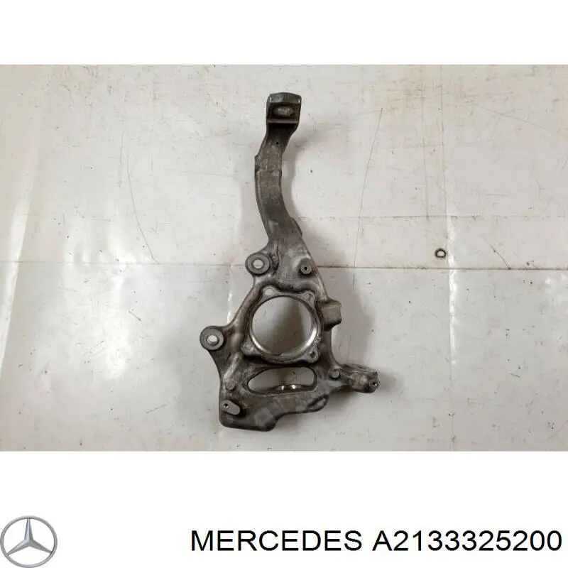 Цапфа (поворотный кулак) передний правый Mercedes A2133325200 цена, от 421.25 USD