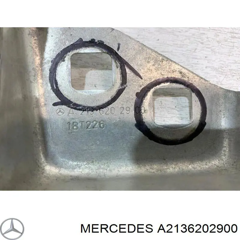 Consola (adaptador) de fixação da luz dianteira direita para Mercedes CLS (C257)