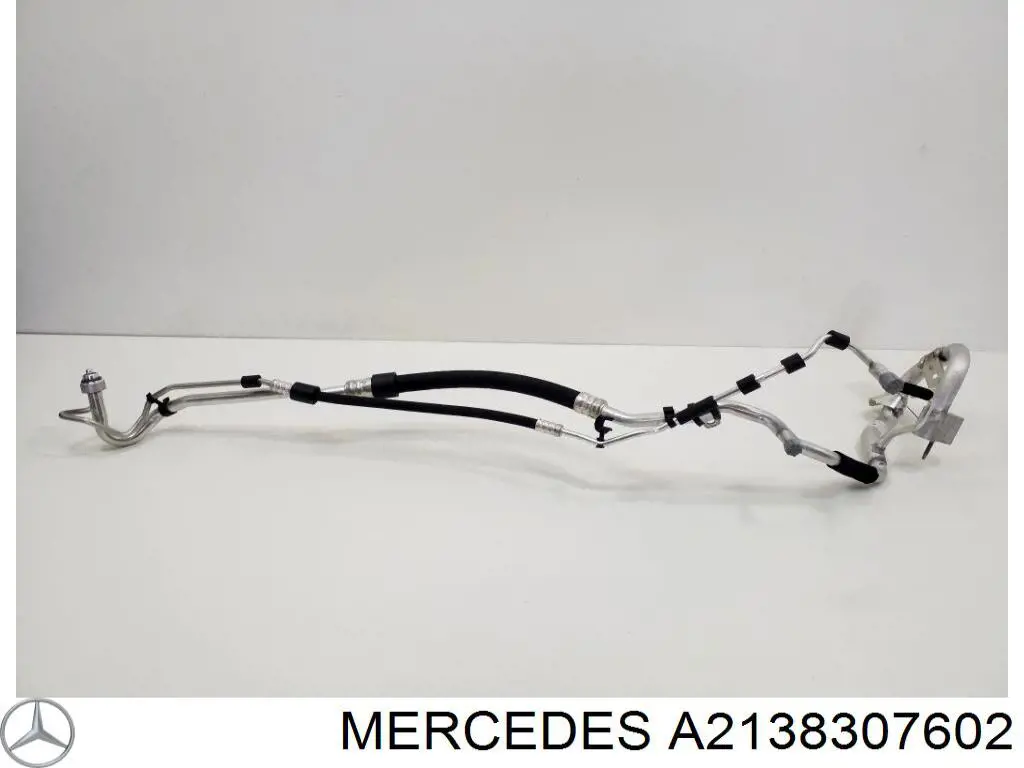 A2138307602 Mercedes Шланг кондиционера, от испарителя к компрессору