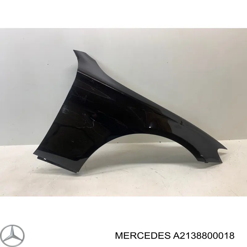 Pára-lama dianteiro direito A2138800018 Mercedes