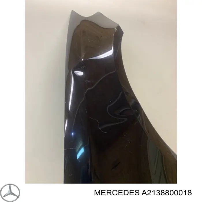 Pára-lama dianteiro direito Mercedes A2138800018