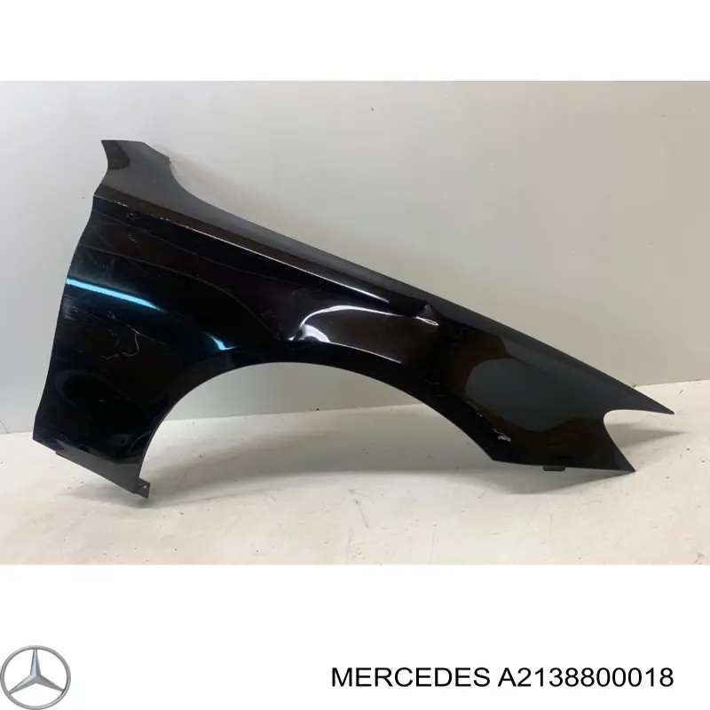 Pára-lama dianteiro direito A2138800018 Mercedes