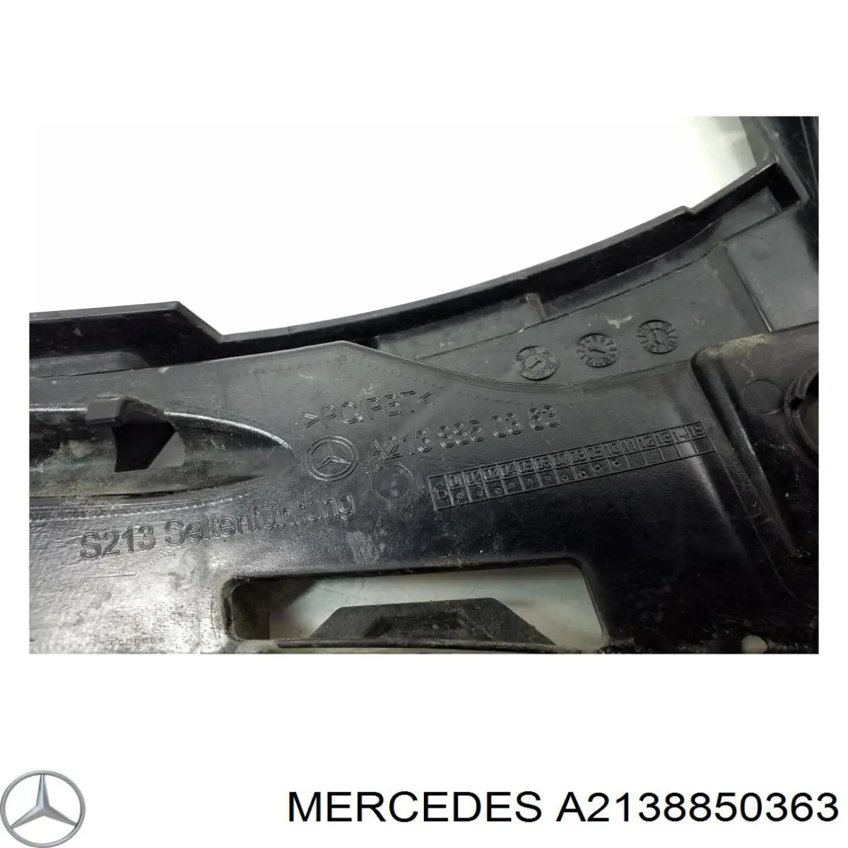Купить A2138850363 Mercedes Направляющая заднего бампера левая