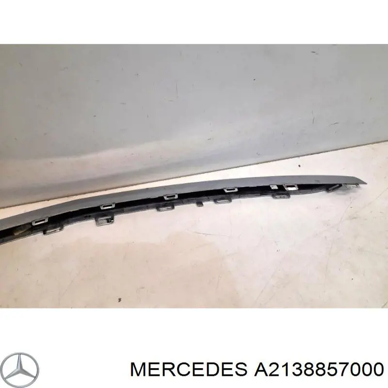 A2138857000 Mercedes moldura central do pára-choque dianteiro