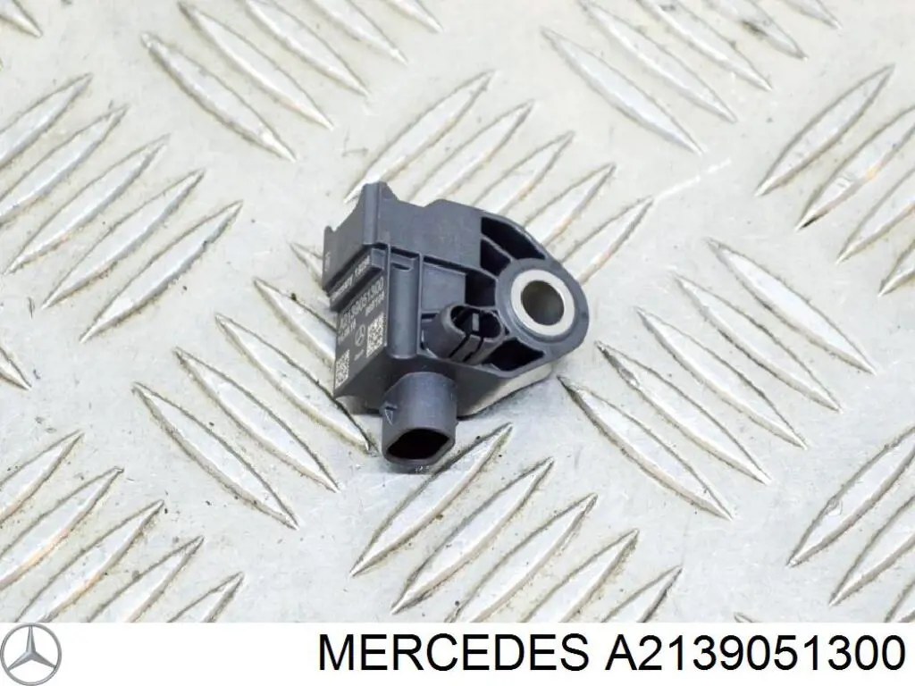 Датчик удара A2139051300 Mercedes