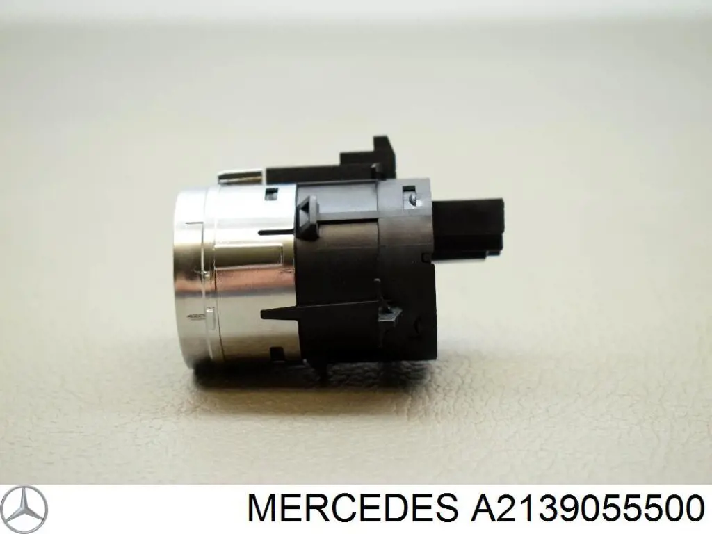 Кнопка запуска двигателя на Mercedes S (A217)