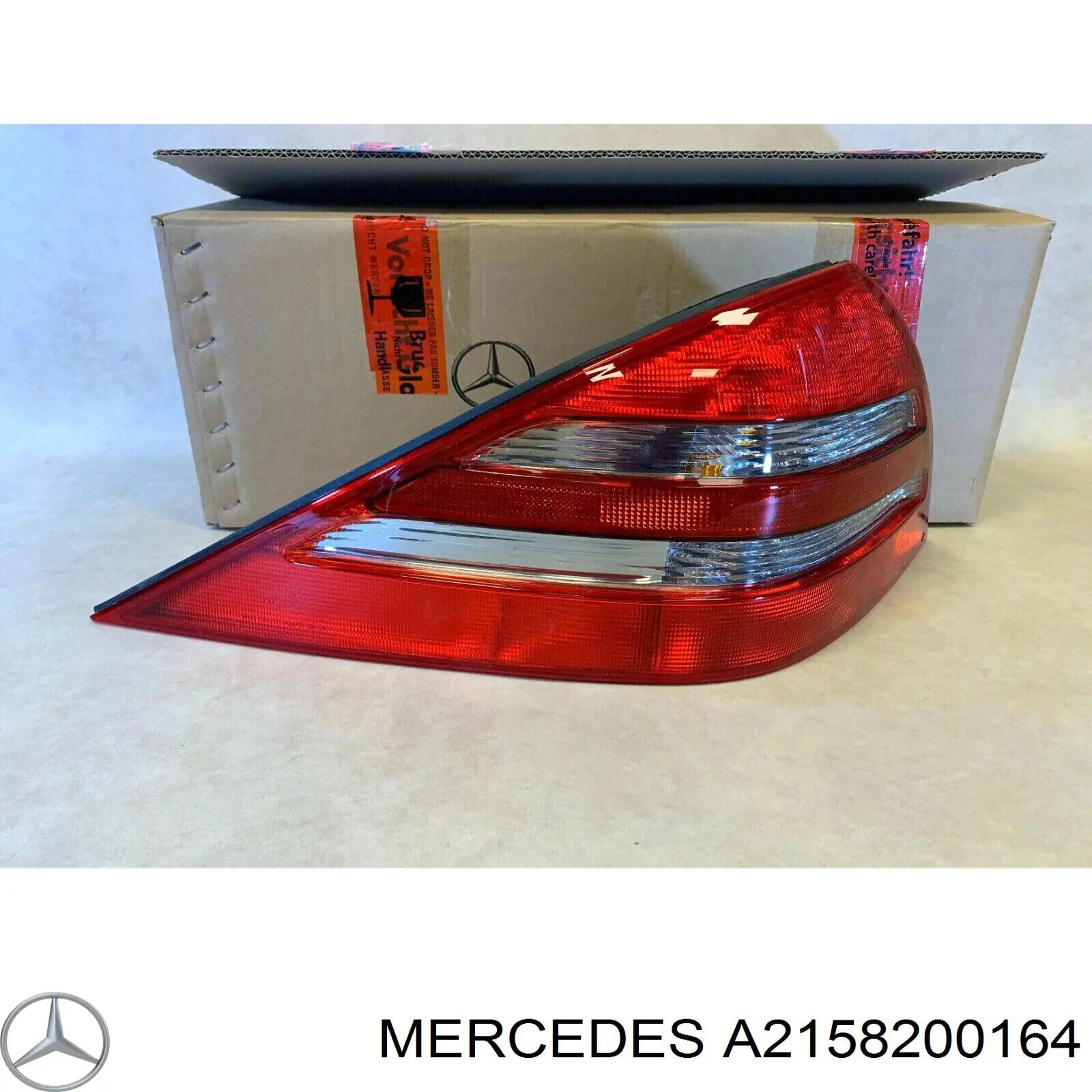 Задняя левая фара Mercedes A2158200164 цена, от 28.22 USD