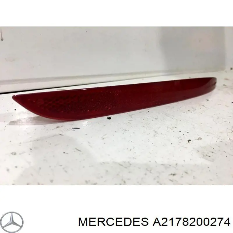 A2178200274 Mercedes retrorrefletor (refletor do pára-choque traseiro direito)