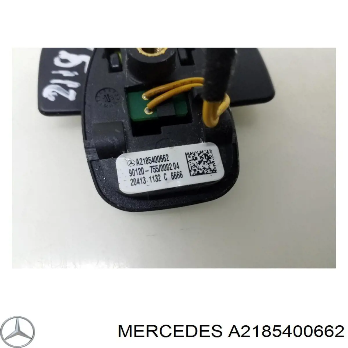 Блок кнопочных переключателей рулевого колеса Mercedes A2185400662 цена, от 17.76 USD