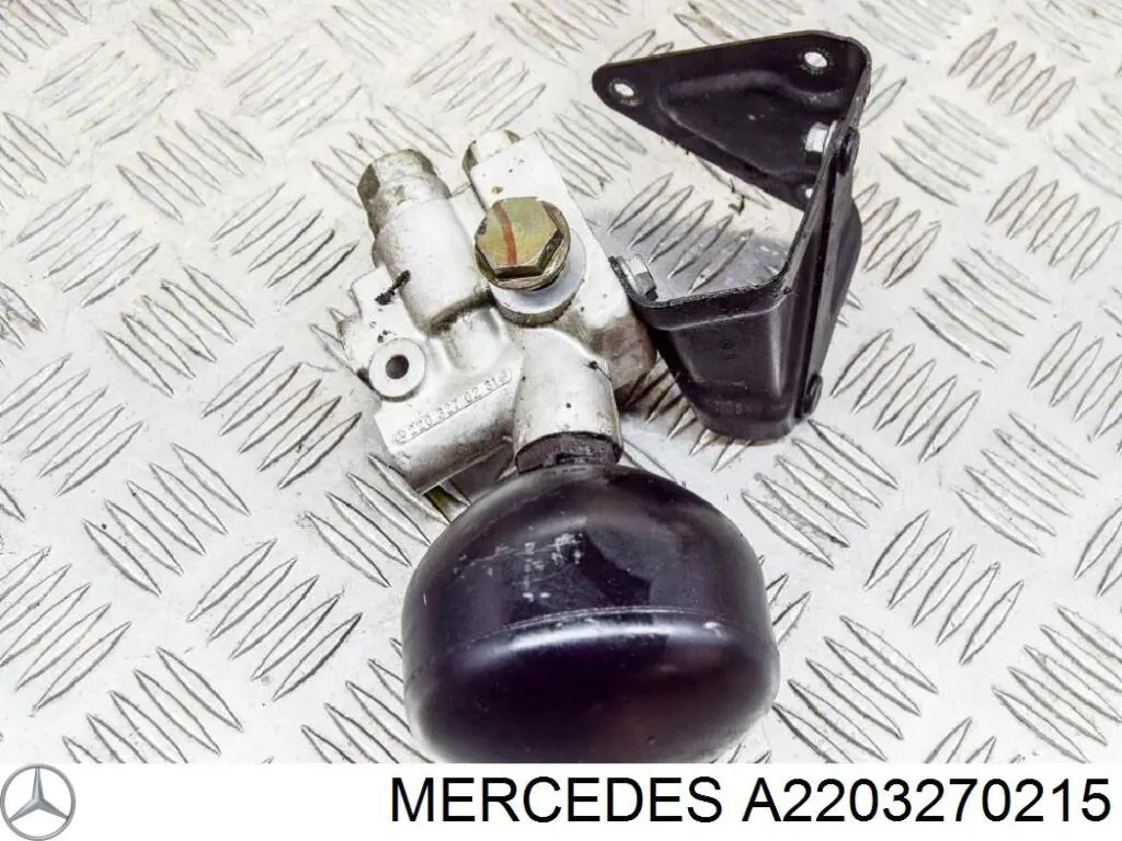 Ресивер пневматической системы Mercedes A2203270215