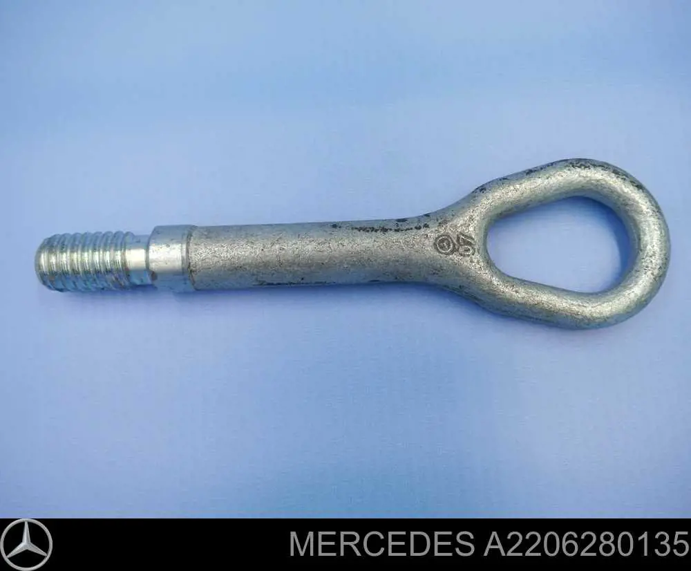 A2206280135 Mercedes крюк буксировочный