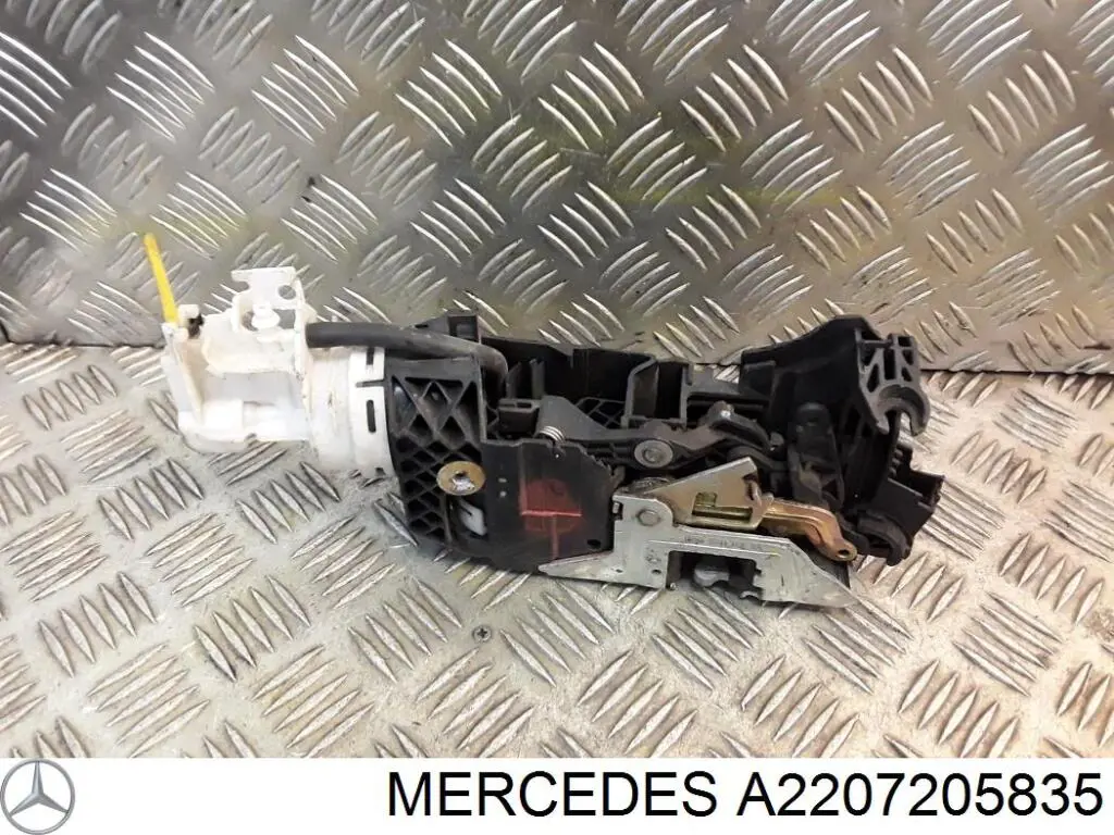 Купить 2207205835 Mercedes Замок водительской двери