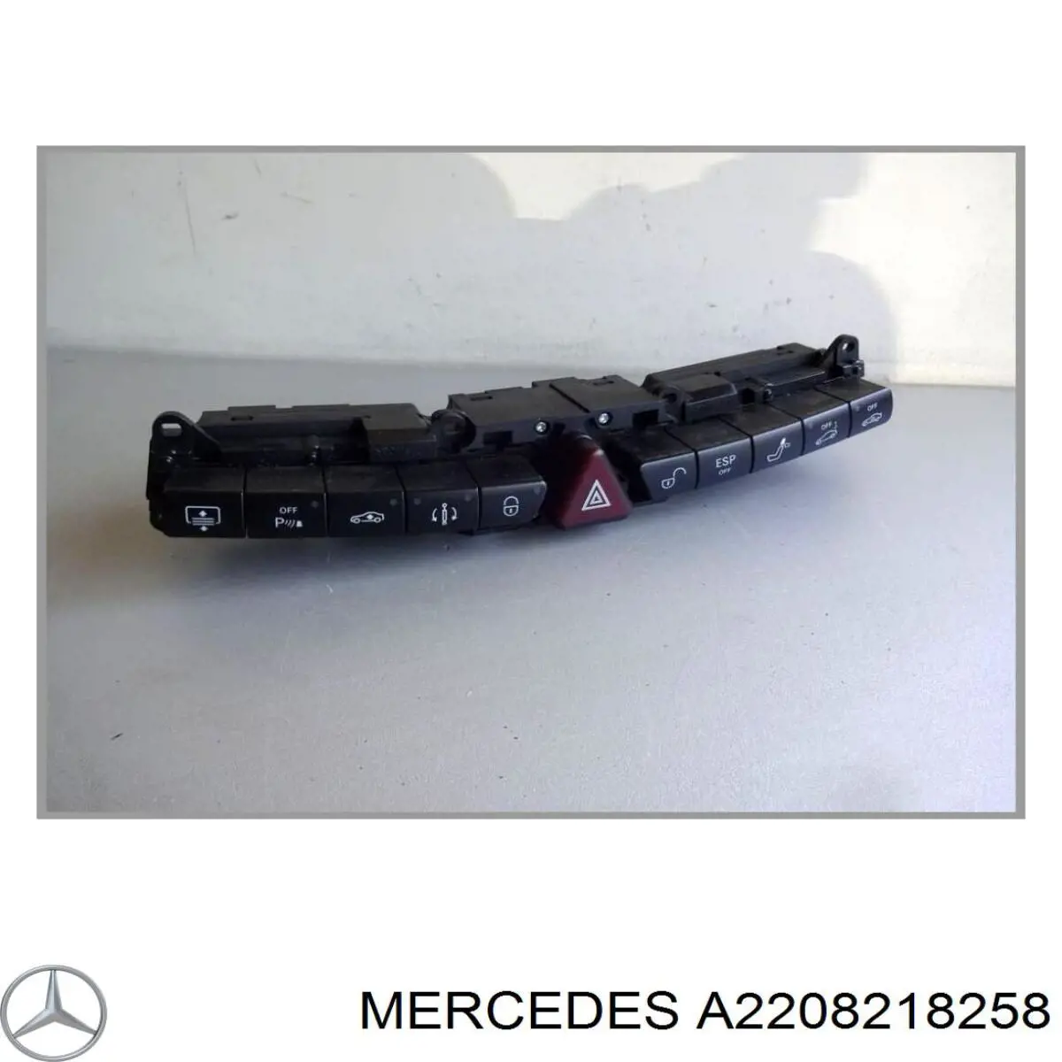A2208218258 Mercedes Блок кнопок центральной консоли