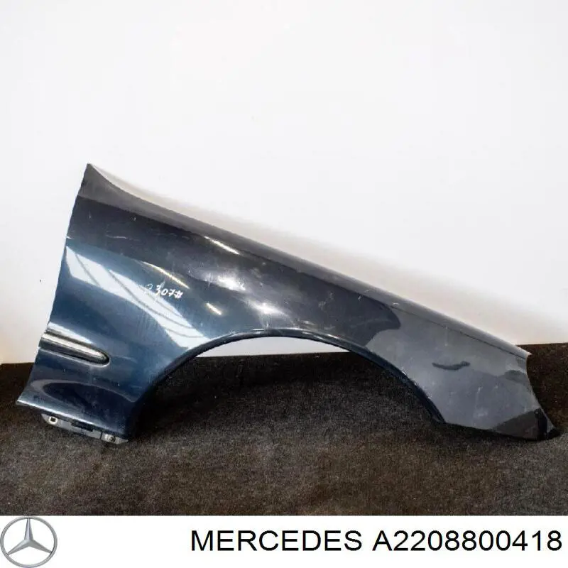 Крыло переднее правое Mercedes A2208800418