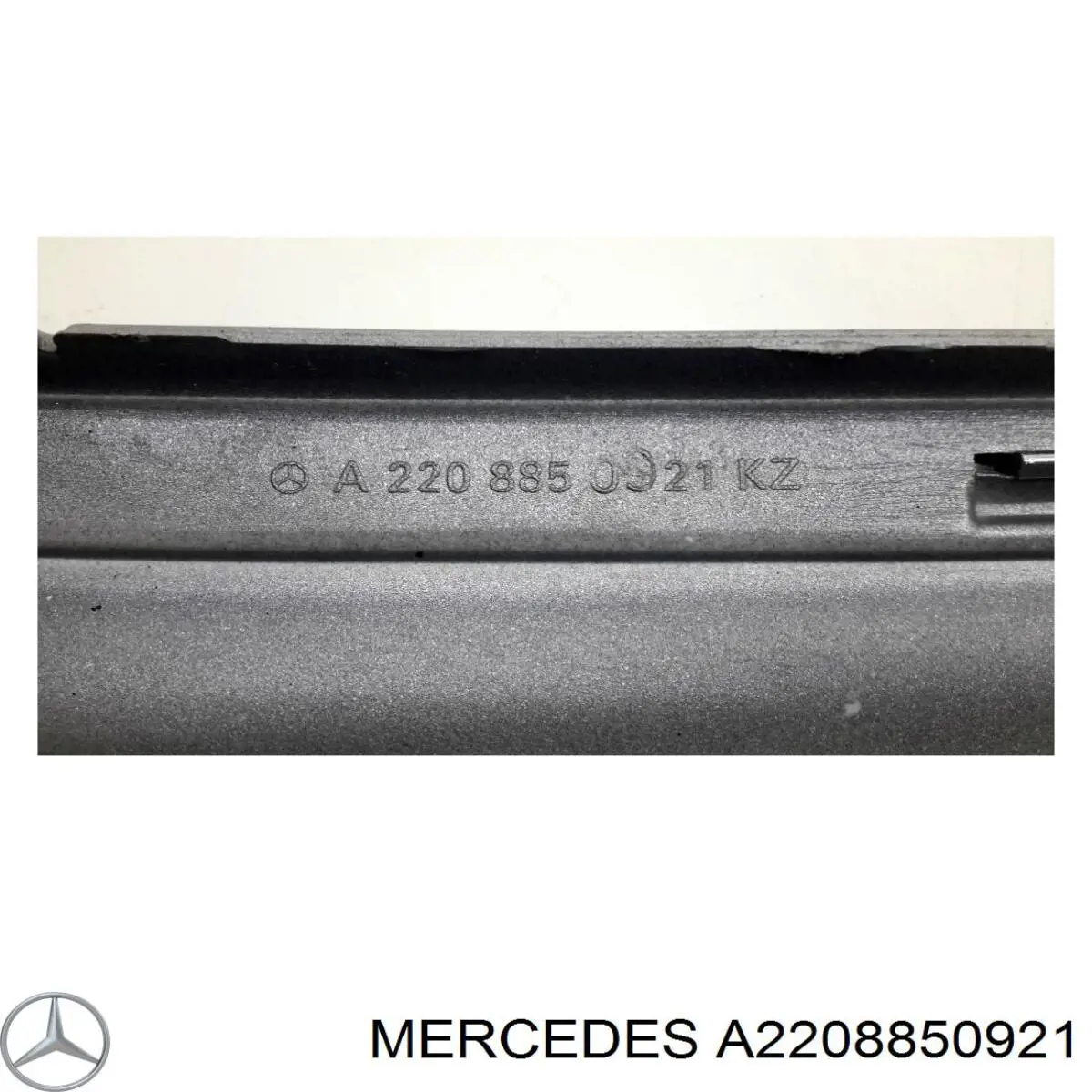 Молдинг бампера заднего левый A2208850921 Mercedes