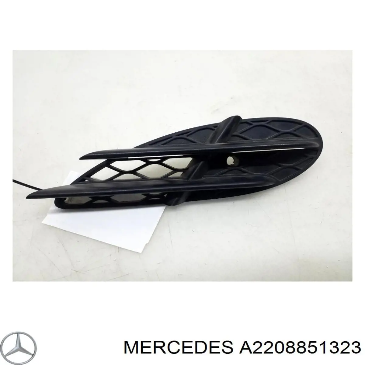 A2208851323 Mercedes решетка бампера переднего левая