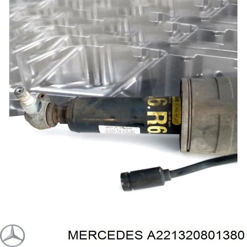 Стойка передняя правая Mercedes A2213206213