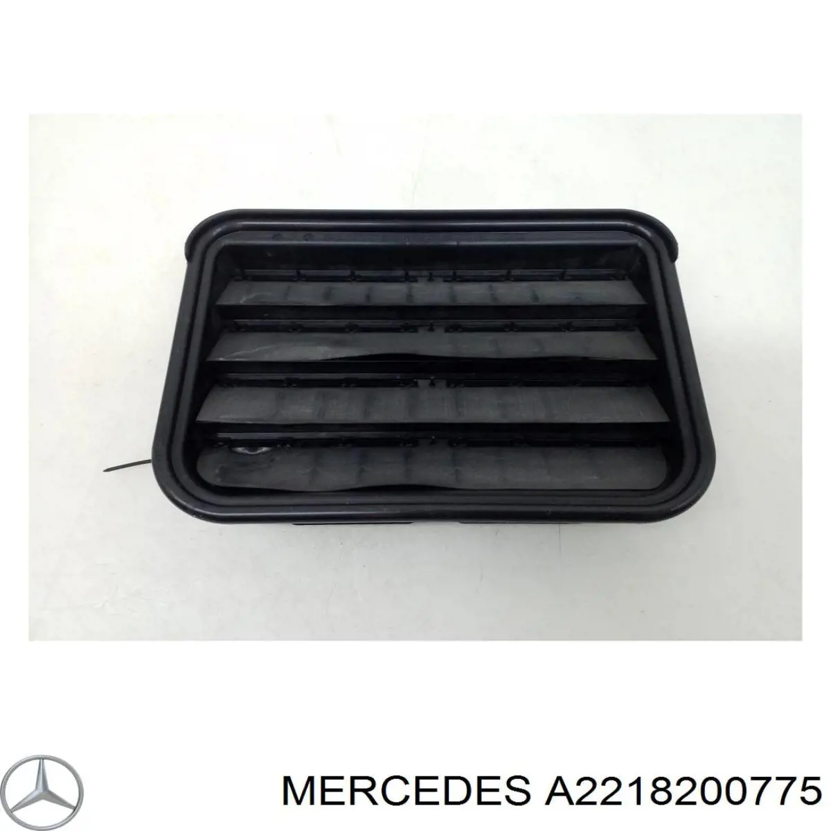 A2218200775 Mercedes Антенна на крышу