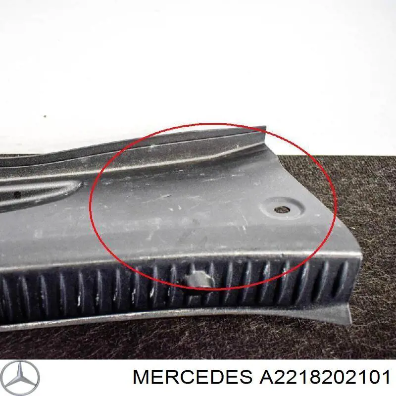 Подсветка багажника на Mercedes C (W204)