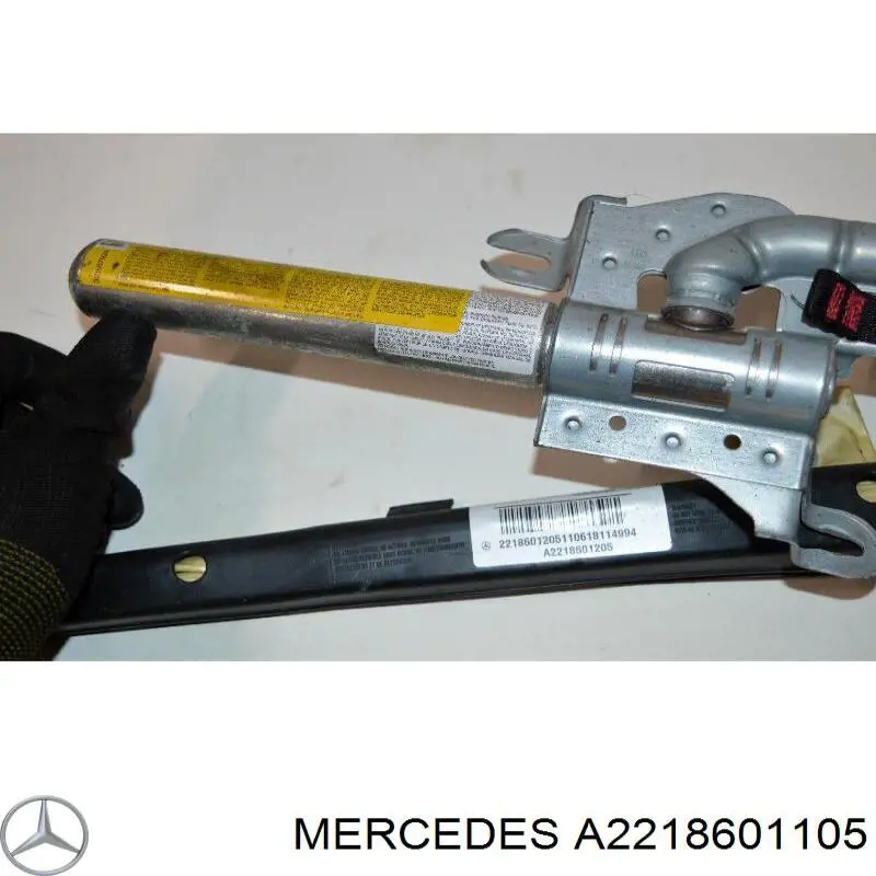 Купить 2218601105 Mercedes Шторка боковая, левая