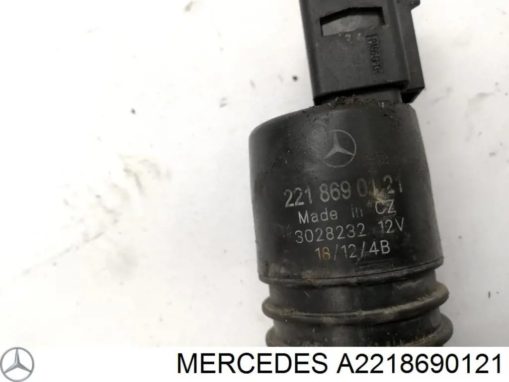 Насос омывателя Mercedes A2218690121
