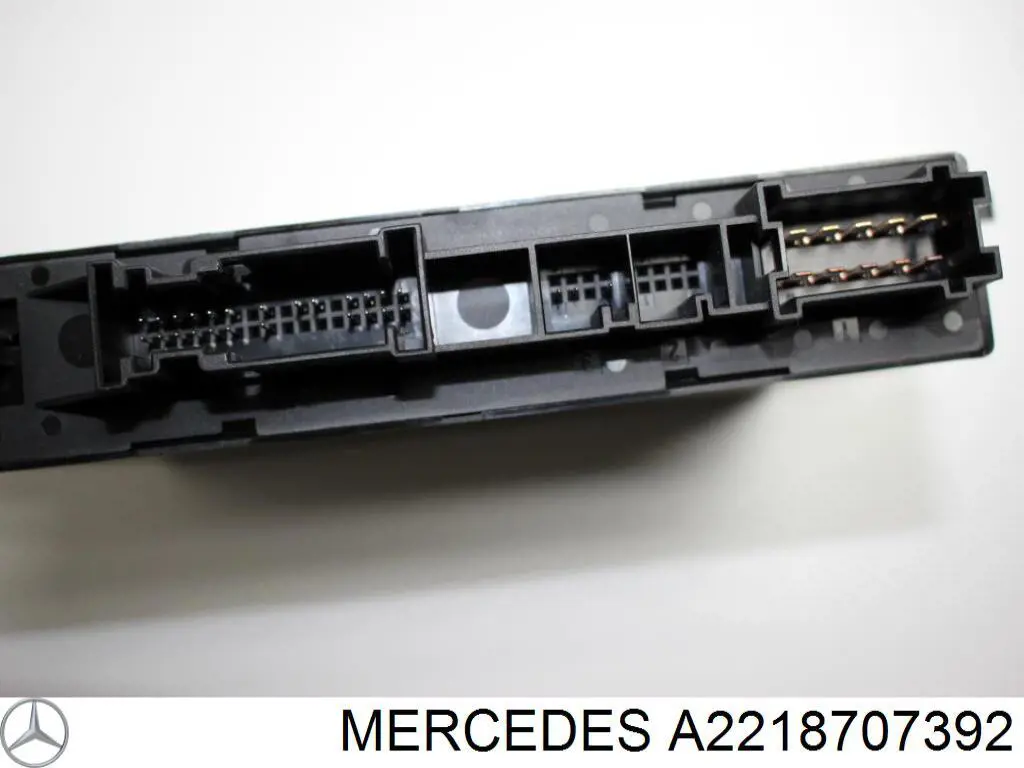 Блок управления центральным замком Mercedes 2218702392 цена, от 67.59 USD