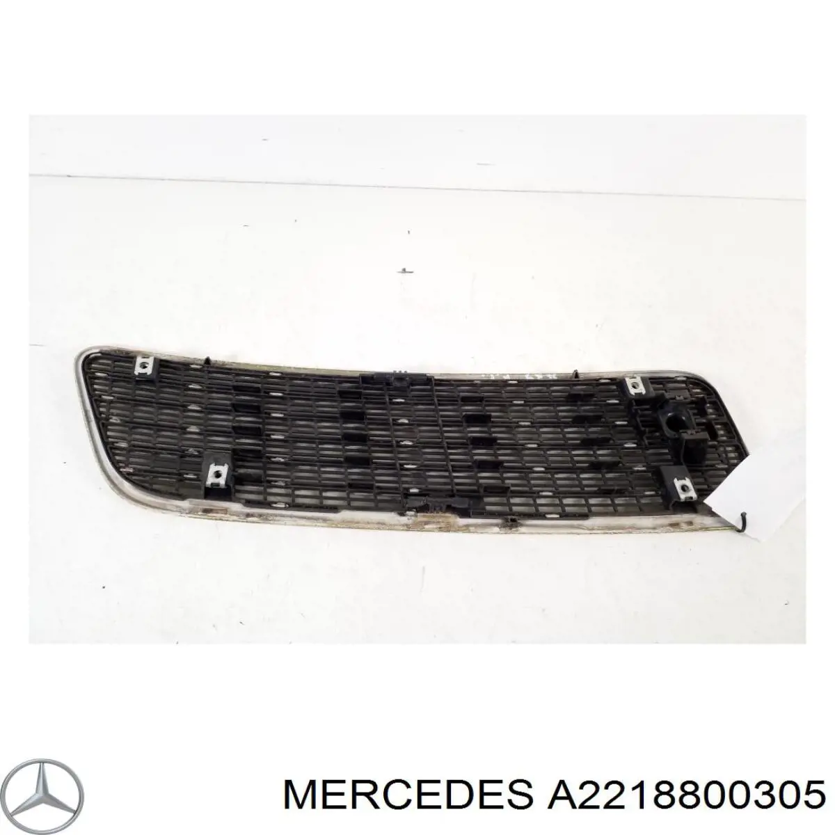 Купить 1508895 Autotechteile Пластик под лобовое стекло