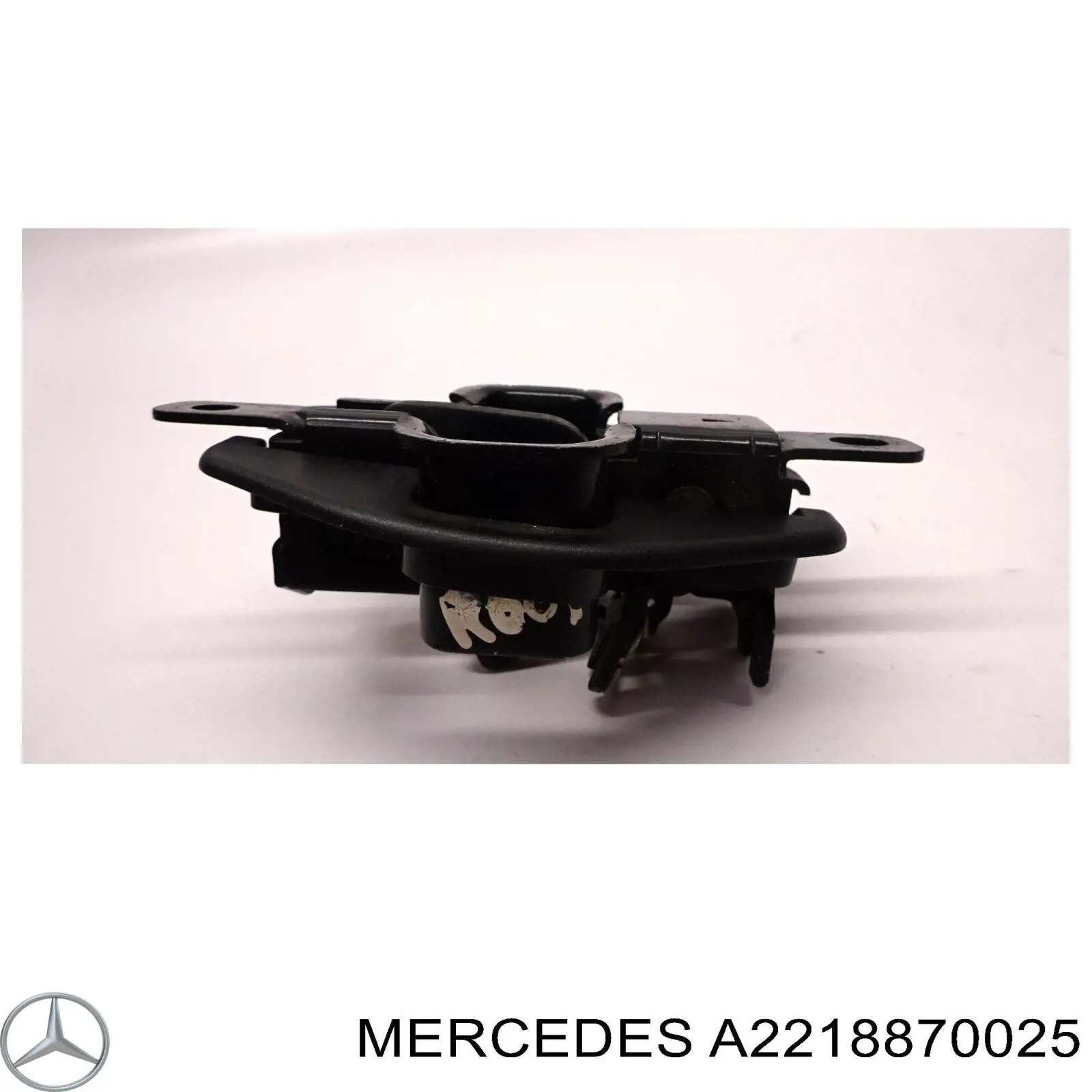  Mercedes 2218870025