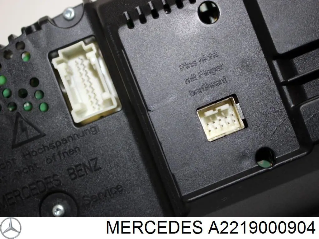 Приборная доска (щиток приборов) Mercedes A2219000904 цена, от 114.28 USD