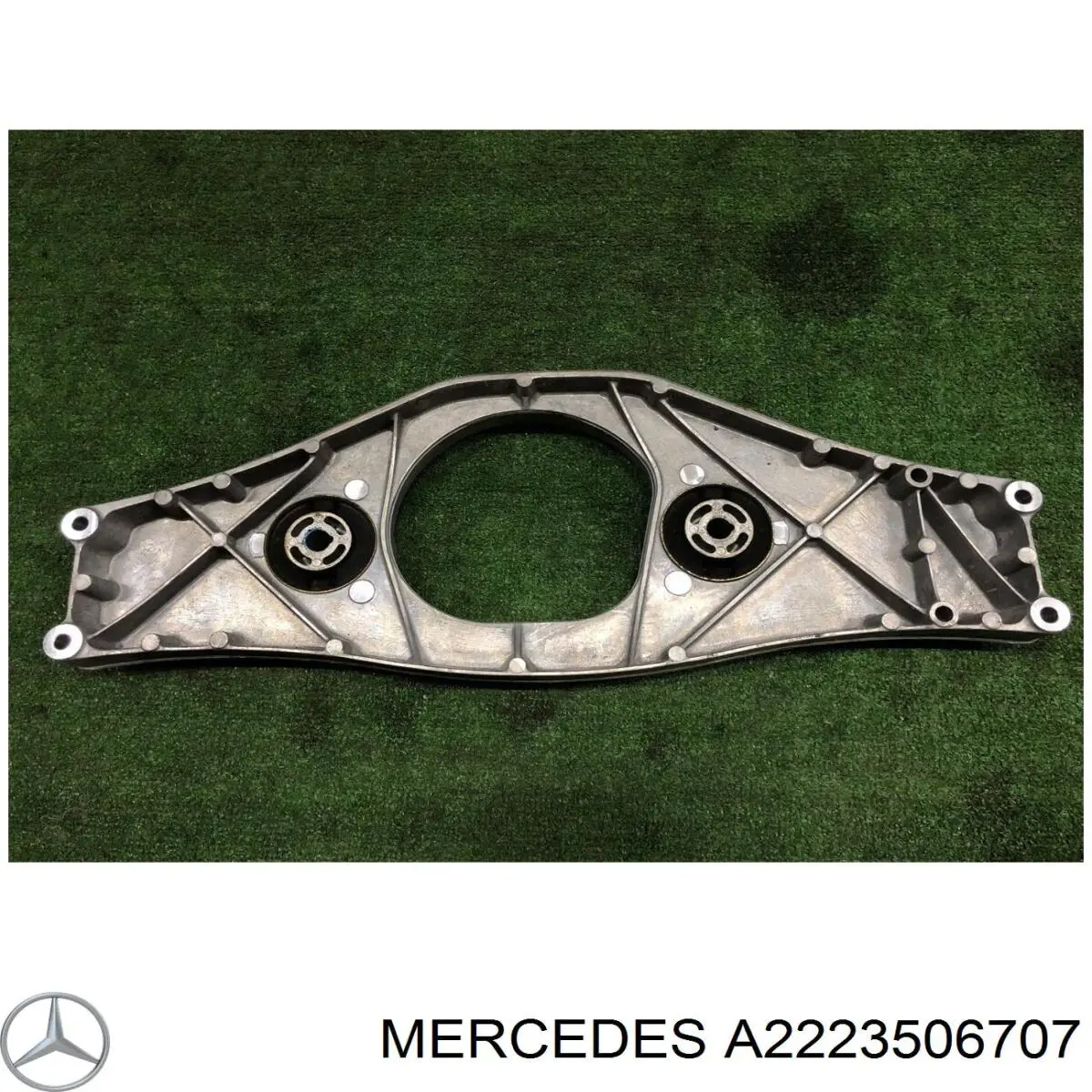 Кронштейн (траверса) заднего редуктора передняя Mercedes A2223506707 цена, от 1597.78 USD