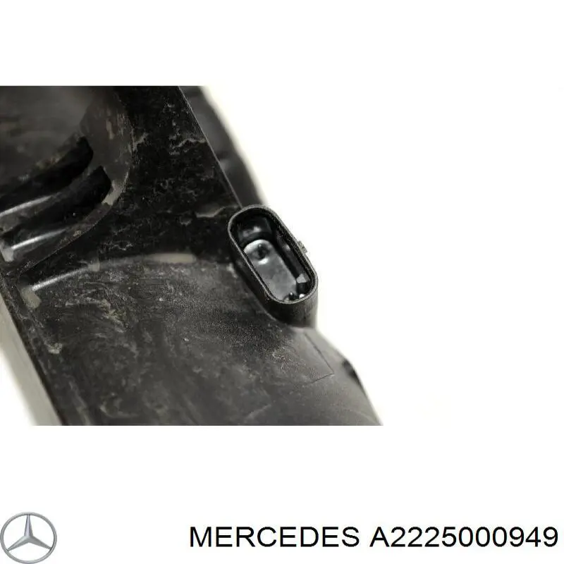 Купить A2225000949 Mercedes Водяной бачок системы охлаждения