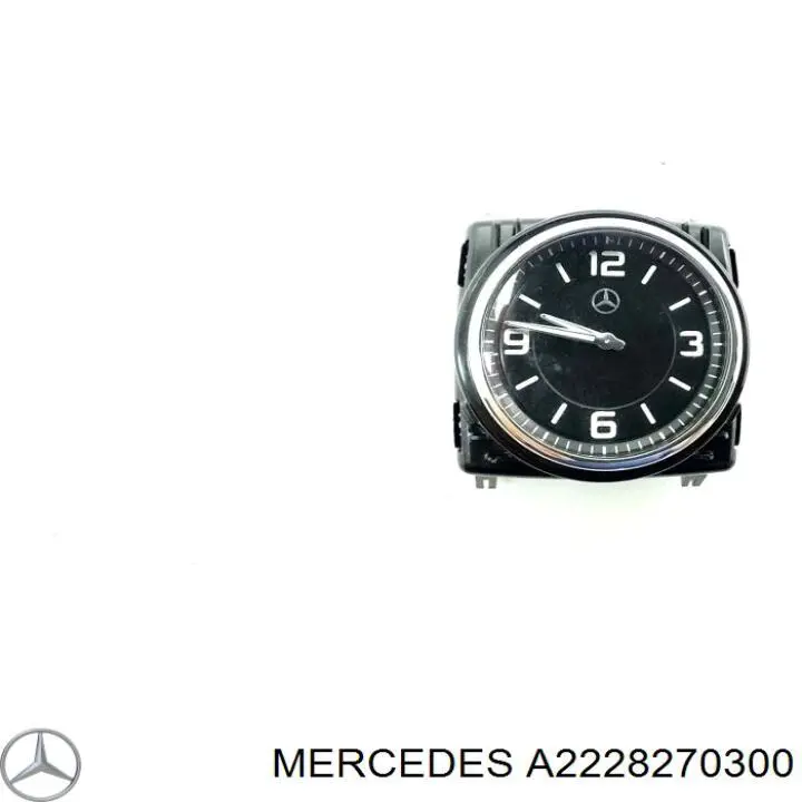 A2228270300 Mercedes Часы салонные