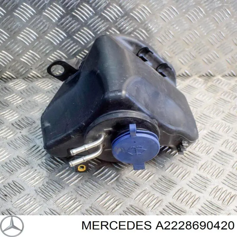 Бачок омывателя 2228690420 Mercedes