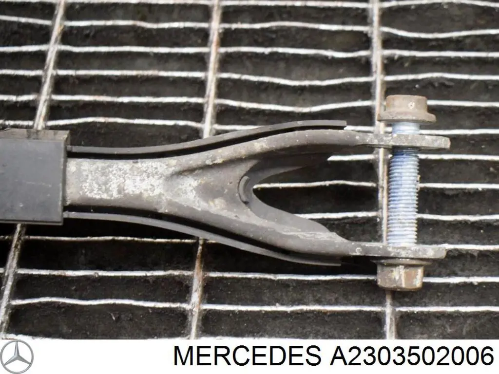 A2303502006 Mercedes barra transversal de suspensão traseira