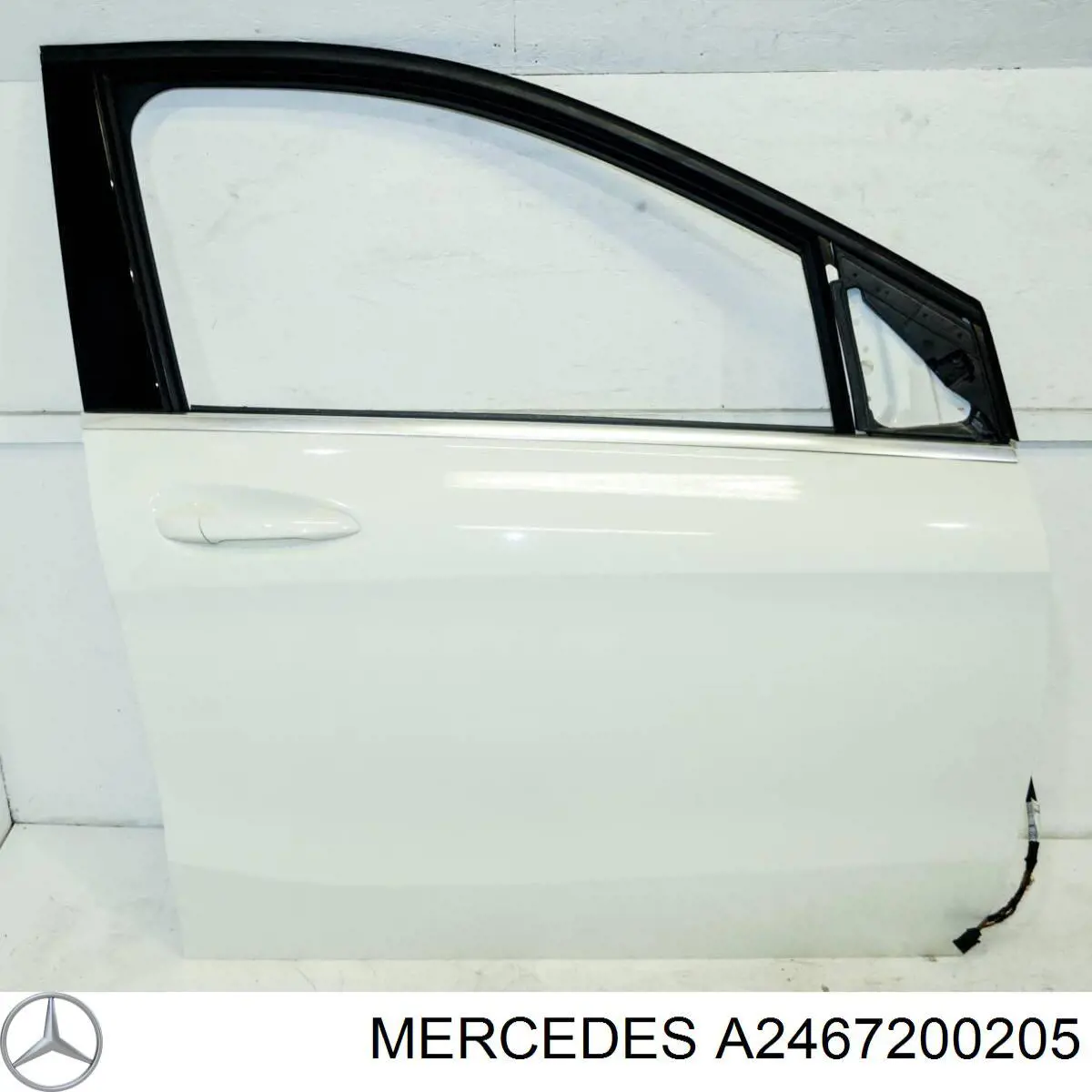 Дверь передняя правая A2467200205 Mercedes