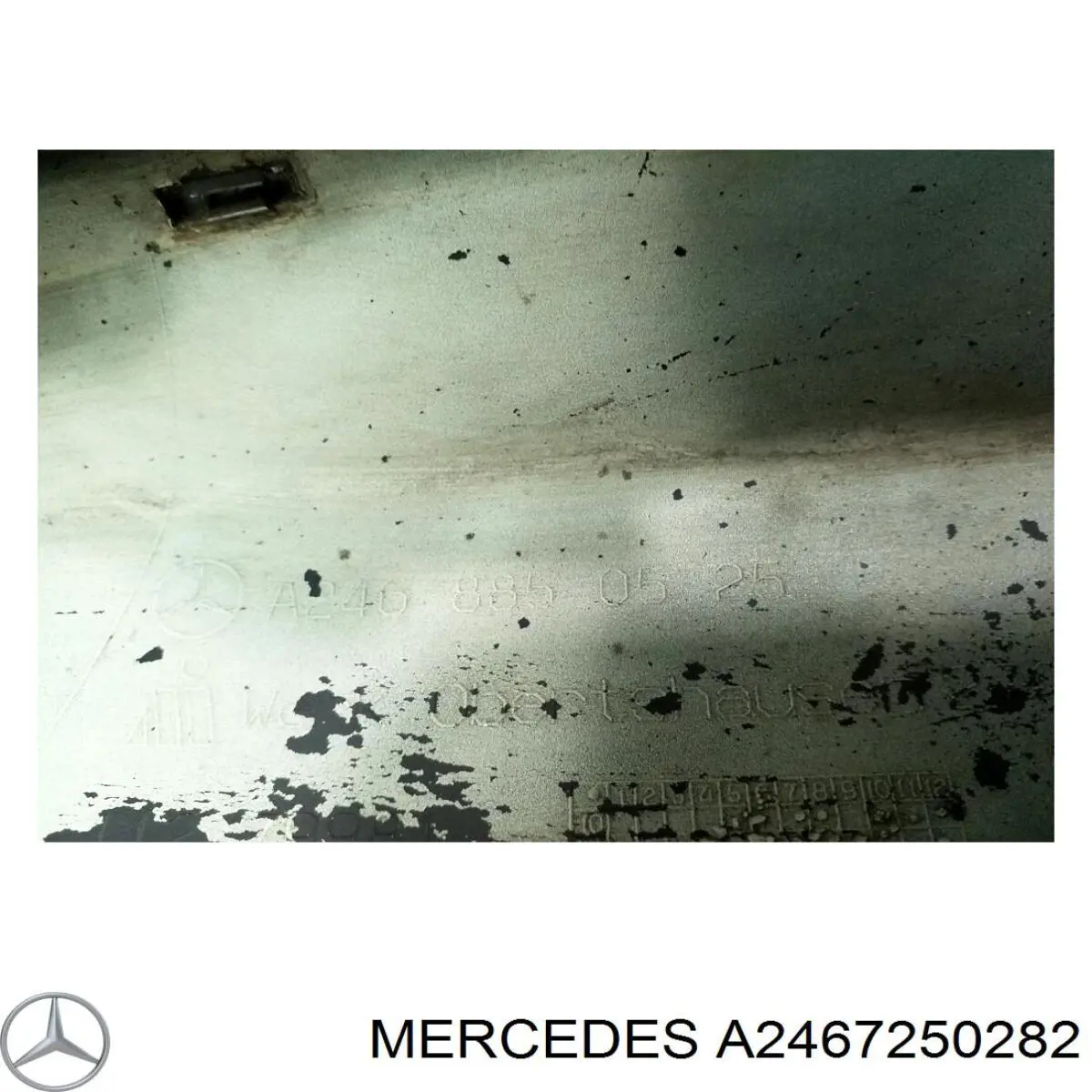 Уплотнитель стекла передней правой двери A2467250282 Mercedes