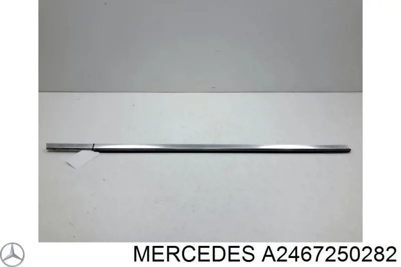A2467250282 Mercedes Уплотнитель стекла двери передней правой внешний (планка)