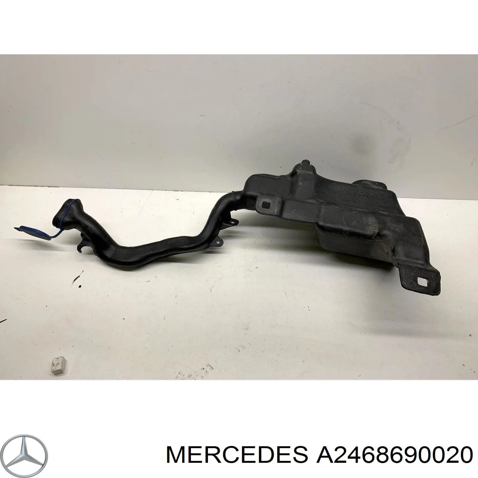 Бачок омывателя A2468690020 Mercedes