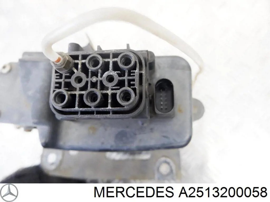 A2513200058 Mercedes блок клапанов регулируемой подвески