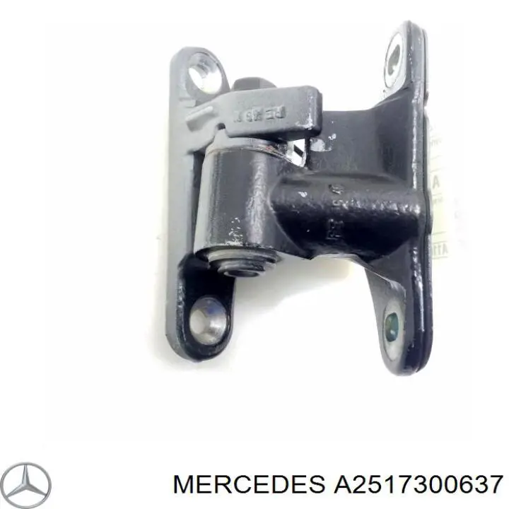 Петля задней правой двери на Mercedes ML/GLE (W164)